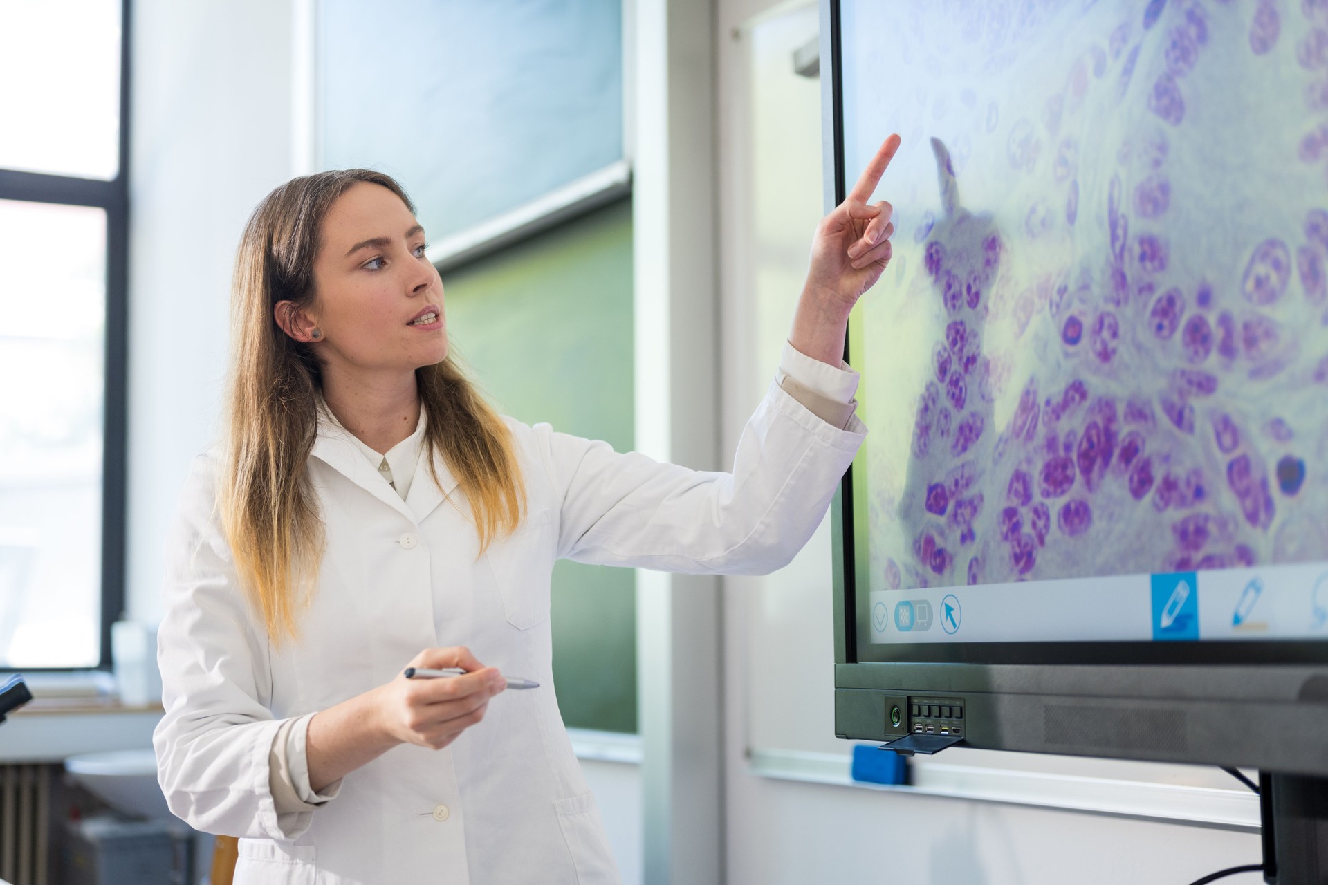 Veterinary Anatomy Lecture by Mid-Adult Female Professor